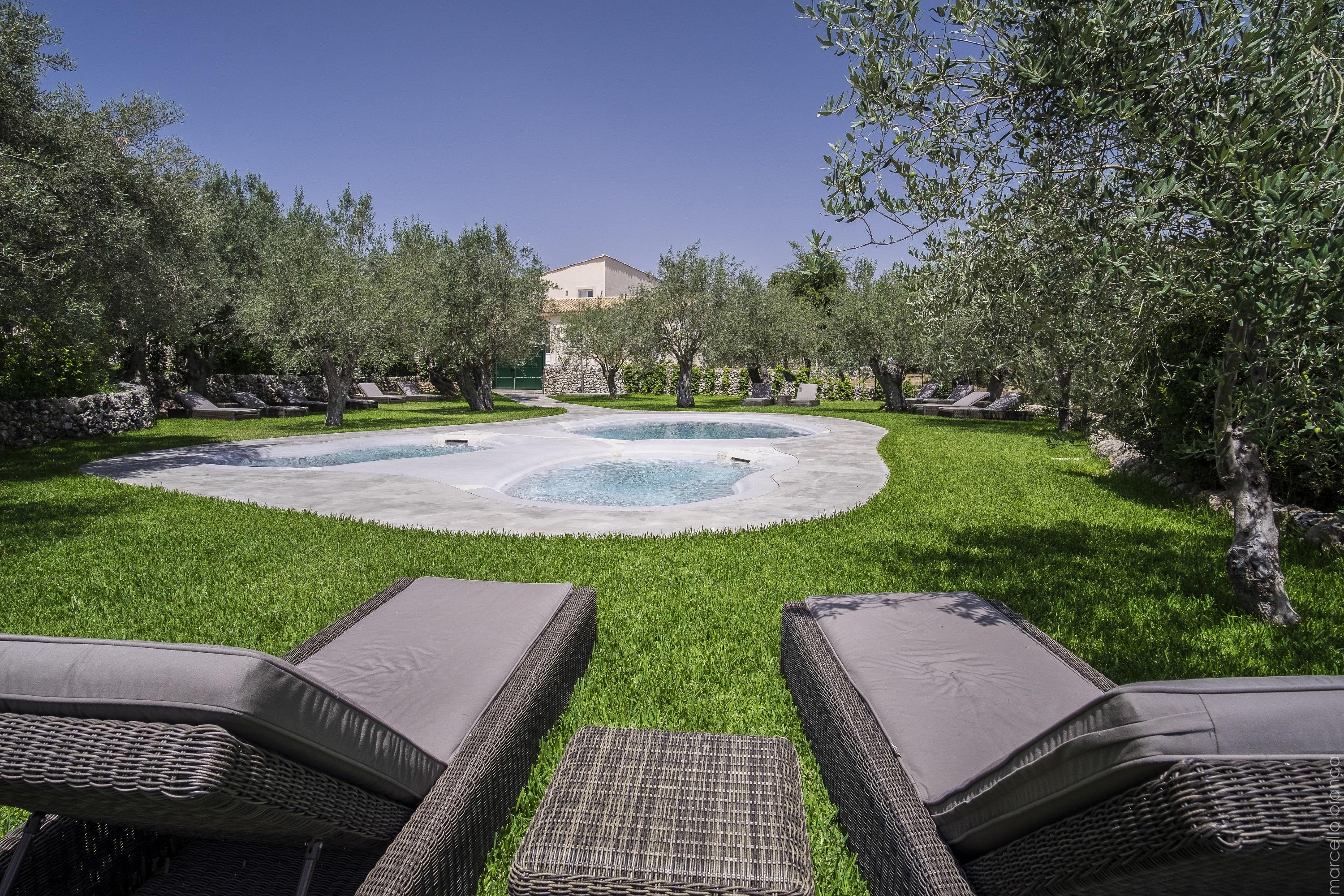Masseria Degli Ulivi San Corrado di Fuori Esterno foto