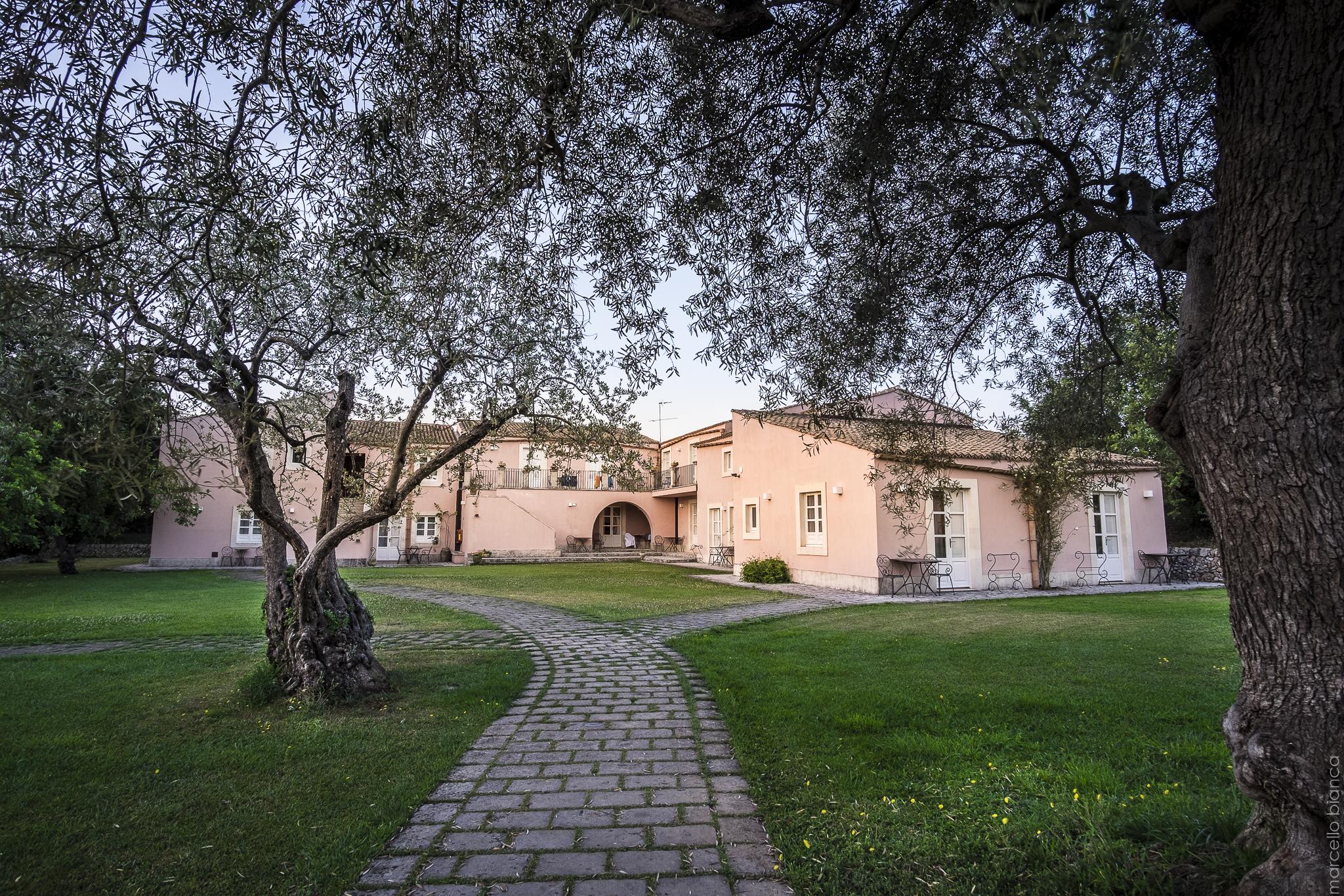 Masseria Degli Ulivi San Corrado di Fuori Esterno foto
