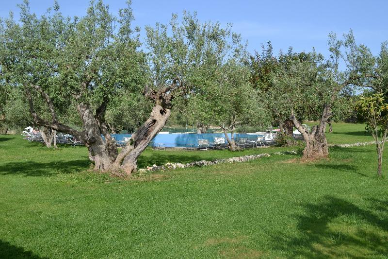 Masseria Degli Ulivi San Corrado di Fuori Esterno foto